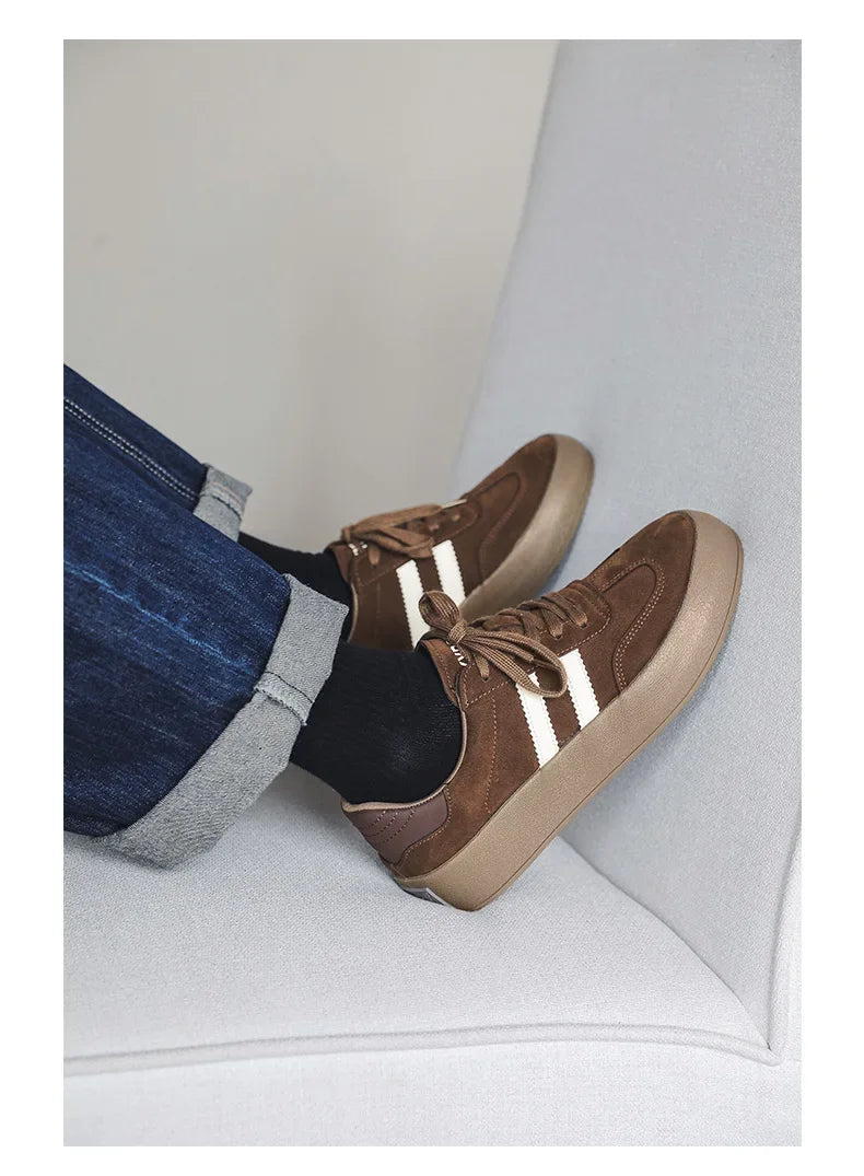 Sapatos de tabuleiro casuais de sola grossa para homens sola grossa sapatos casuais tênis de couro tudo sola macia dentro aumentar sapatos