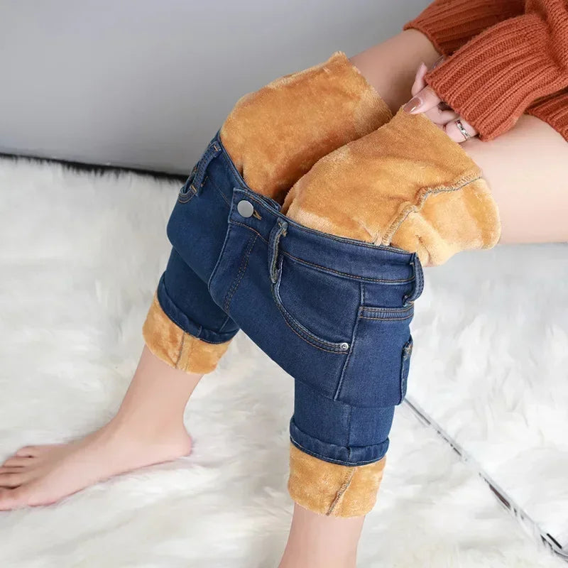 Inverno senhora térmica quente jeans de pelúcia magro estiramento jeans senhora fino ajuste lápis calças meninas perna reta denim