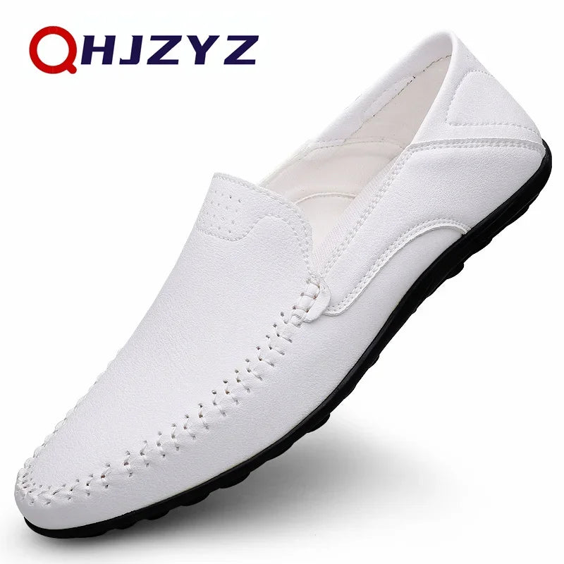 Mocassins Masculinos de Couro Genuíno Slip-On Casuais Estilo Náutico Formais Artesanais Designer 2025 Zapatillas Hombre