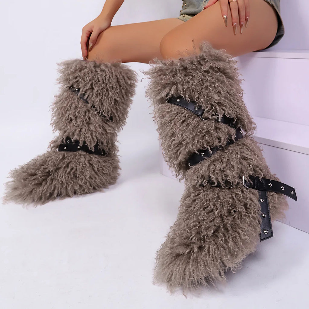 Botas femininas felpudas até o joelho |   Calçado de inverno com detalhes multi-fivela, texturas de leopardo e shearling