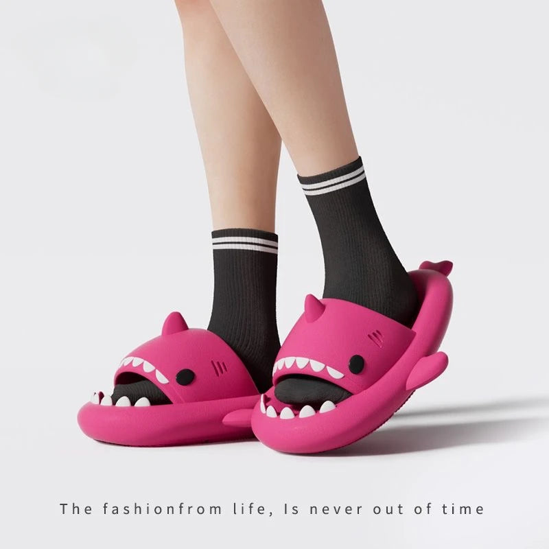 4cm sola grossa chinelos de tubarão das mulheres dos homens indoor banheiro slides bonito dos desenhos animados 2024 sapatos verão feminino masculino rua praia sandálias