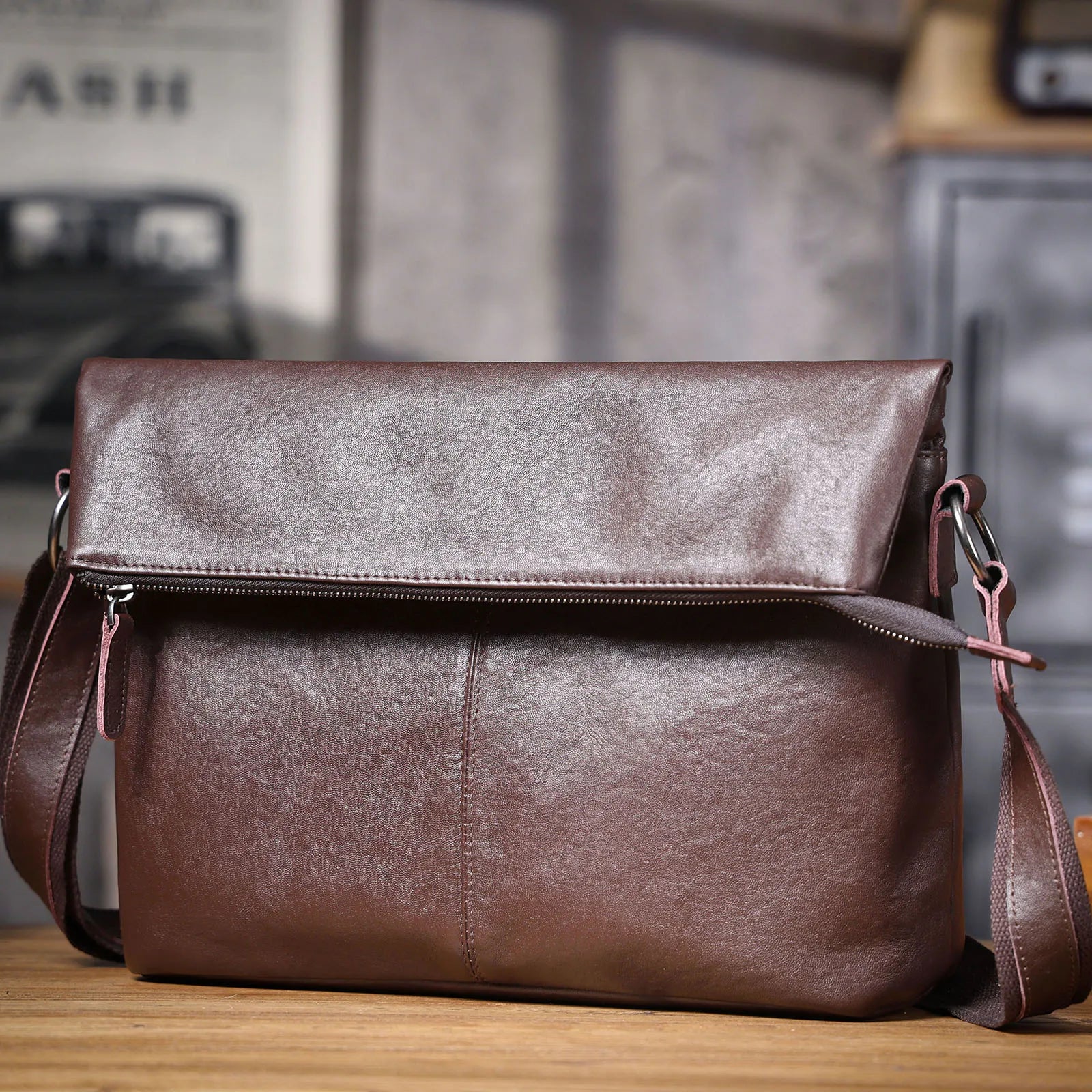 Bolsa de Ombro Masculina em Couro Genuíno, Bolsa Transversal para Laptop, Couro Bovino de Camada Superior, Couro Vegetal, Moda Casual