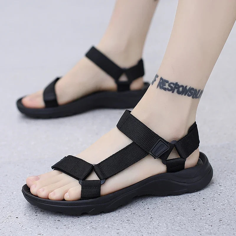 Ao ar livre leve eva sola respirável praia de areia novos homens sandálias sapatos jardim verão tamancos alta qualidade tamanho grande 46 hombre