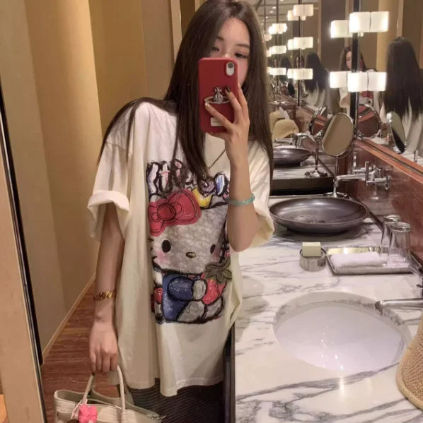 Camiseta Casual Estampada 100% Algodão Sanrio 2026 Coleção Verão Hello Kitty para Adultos e Crianças - Roupa Casual Tal Pai/Mãe, Tal Filho(a)
