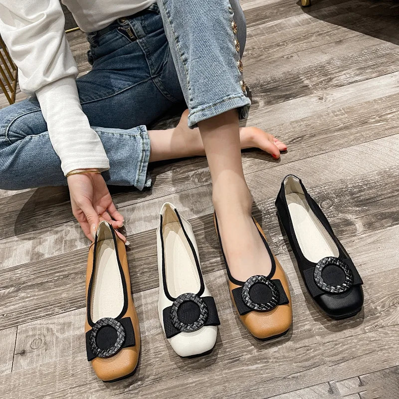 Sapatilhas de couro feminino, bombas de dedo do pé redondo, mocassins senhora do escritório, doce bowknot, sola macia, plus size, 43, 44