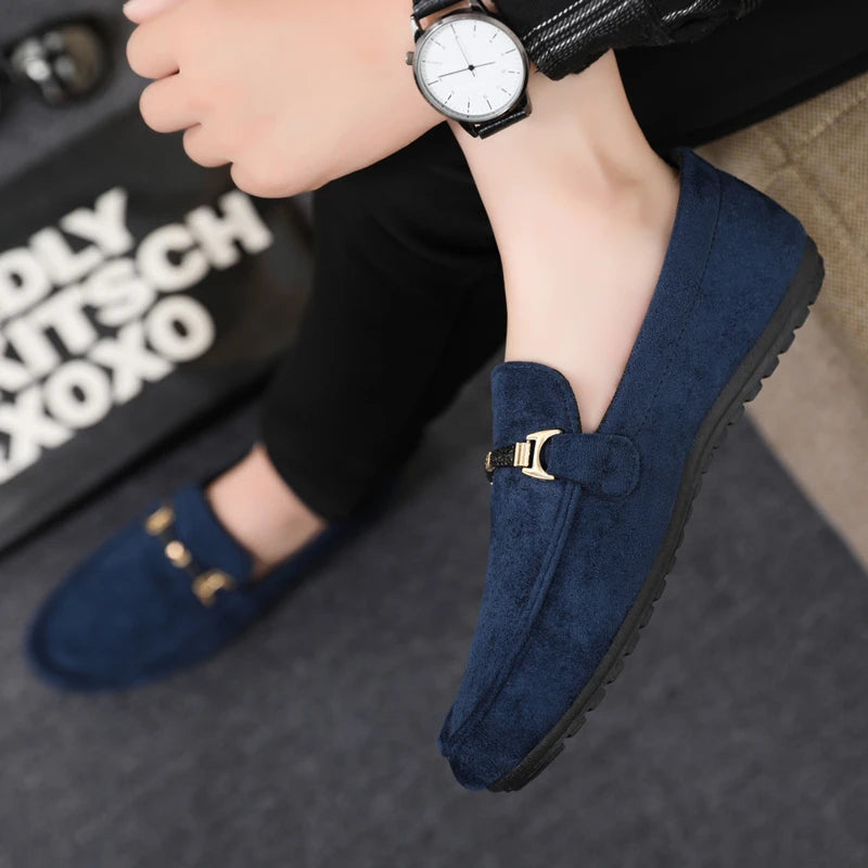 Primavera verão azul camurça mocassins homens deslizamento em mocassins macios respirável apartamentos sapatos de condução sapatos casuais de couro feitos à mão