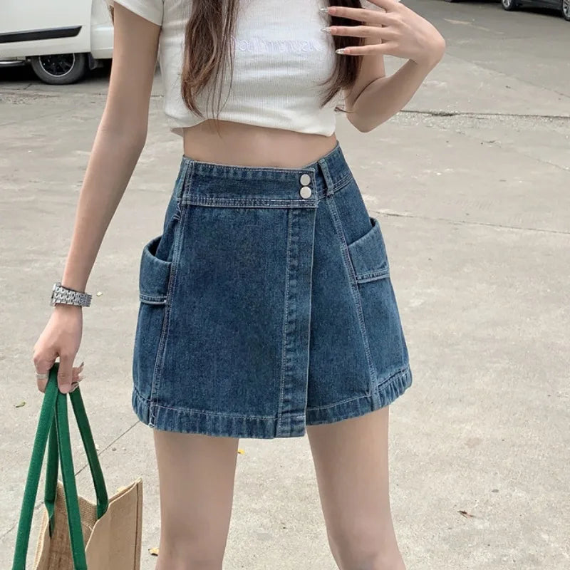 Saia Jeans  Assimétrica de Cintura Alta com Efeito Modelador, Tamanhos andes Fs, Moda Verão 2023