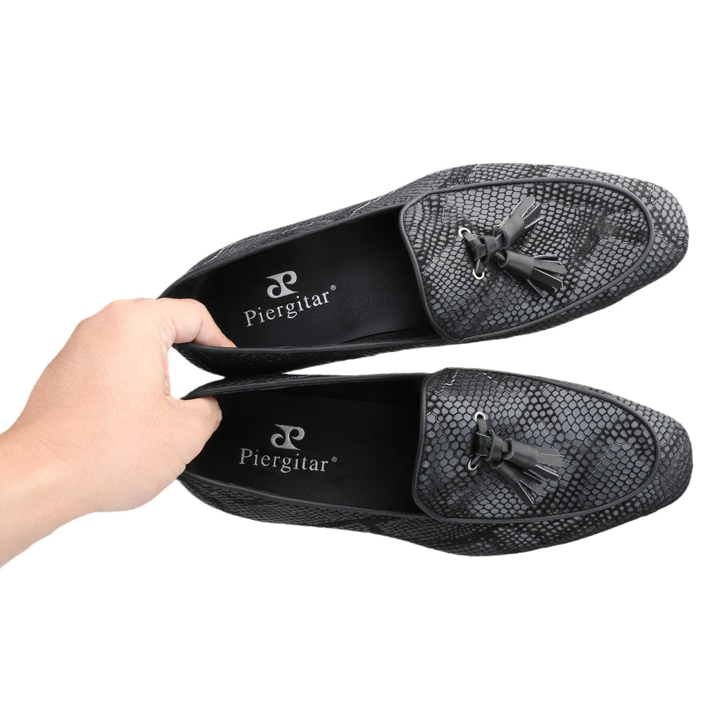 Piergitar-Mocassins de camurça serpentina masculina com borlas de couro combinando, chinelos artesanais para fumar, sola vermelha, novo modelo, 5 cores