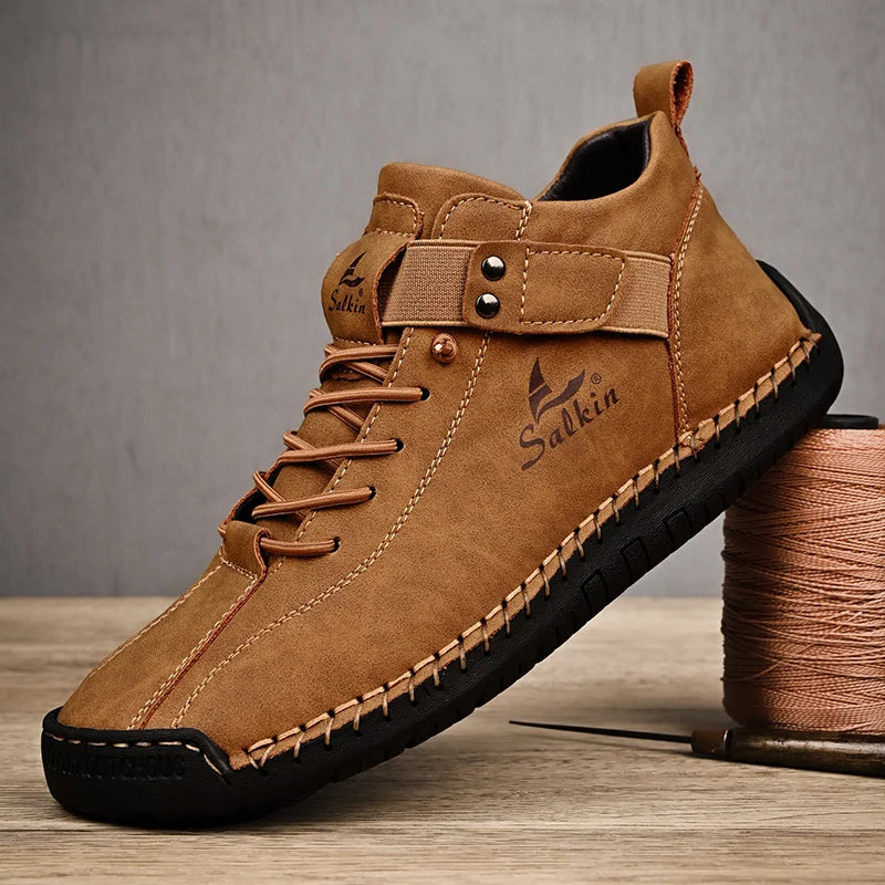 Novo design 2025 tênis de couro masculino homem respirável sapatos de couro artesanal sapatos casuais masculinos botas de tornozelo ao ar livre