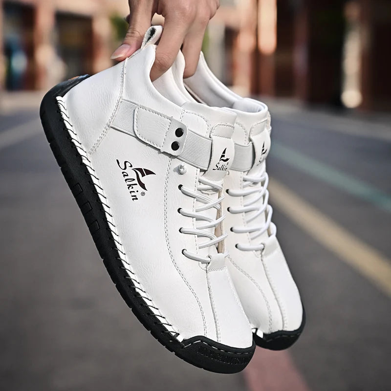 Novo design 2025 tênis de couro masculino homem respirável sapatos de couro artesanal sapatos casuais masculinos botas de tornozelo ao ar livre