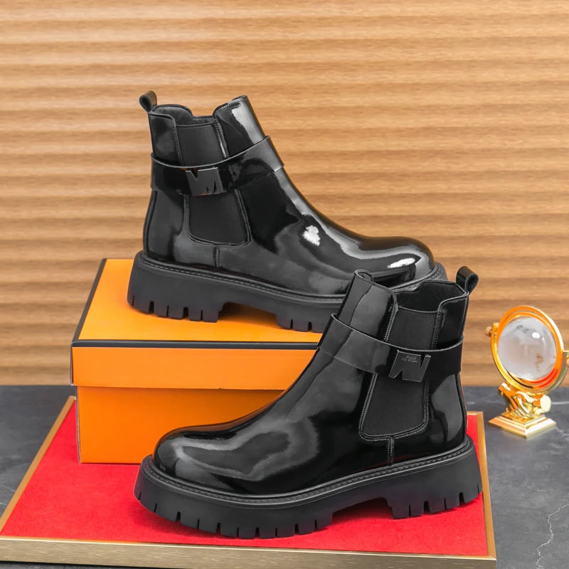 Botas masculinas de couro envernizado, de alta qualidade, superfície brilhante, confortável, sola grossa, cano alto, marca de moda, antiderrapante, chelsea