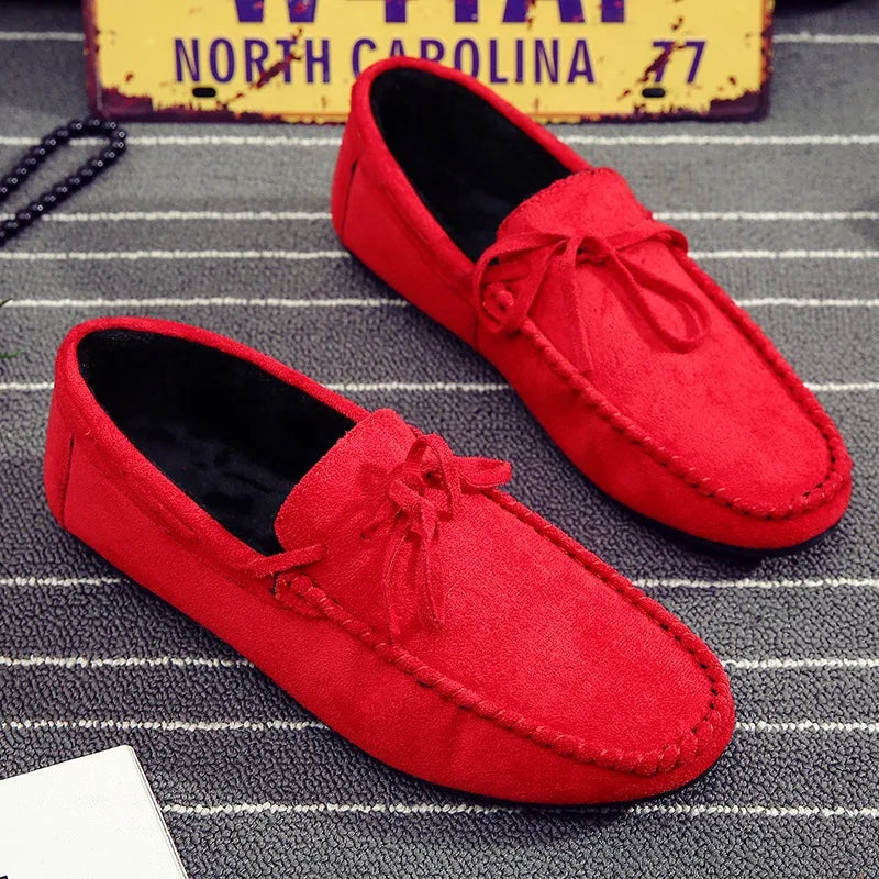 Primavera verão azul camurça mocassins homens deslizamento em mocassins macios respirável apartamentos sapatos de condução sapatos casuais de couro feitos à mão