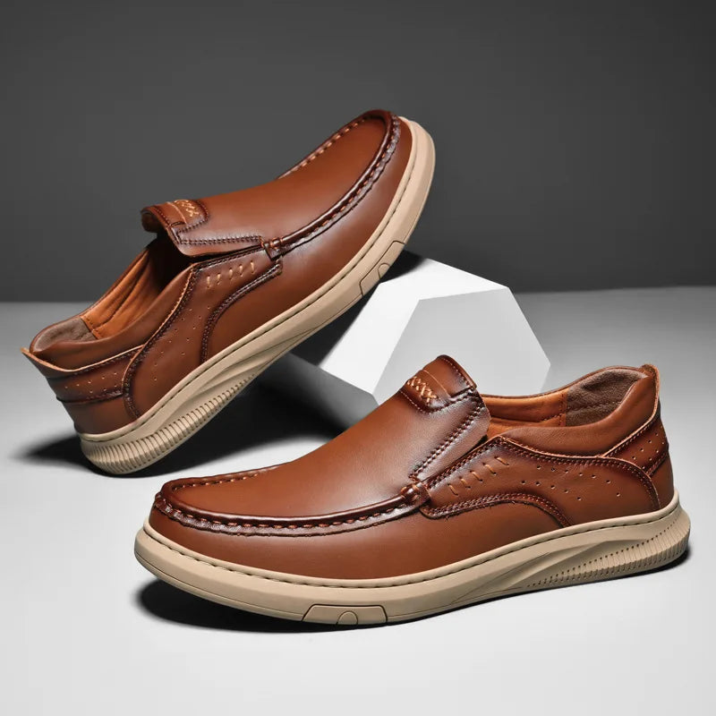 Primavera verão azul camurça mocassins homens deslizamento em mocassins macios respirável apartamentos sapatos de condução sapatos casuais de couro feitos à mão