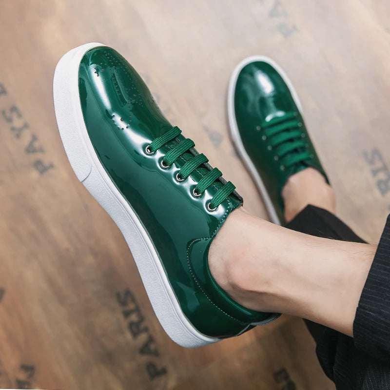 Sapatos casuais de couro envernizado, tênis com renda, sola verde, sapatos de couro designer de alta qualidade, primavera e outono