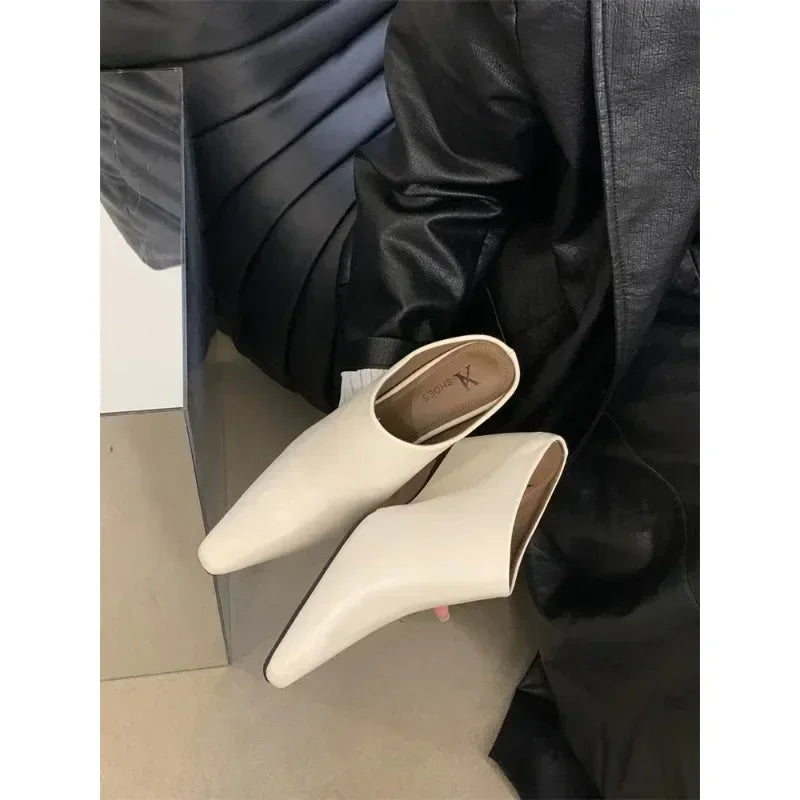 2024 europeu americano baotou metade feminina de couro macio inclinação salto alto legal moda outwear grosso preguiçoso muller sapatos