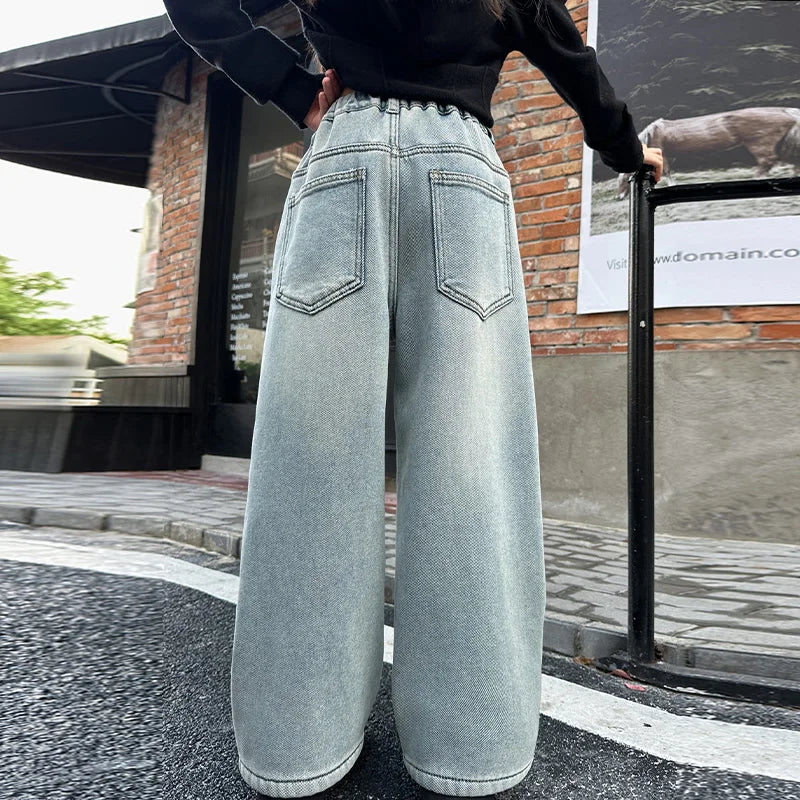 Crianças inverno calças de brim térmicas para meninas estilo casual em linha reta solta jeans grossos com lã forrado crianças calças jeans quentes