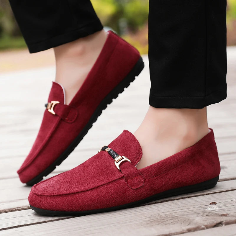Primavera verão azul camurça mocassins homens deslizamento em mocassins macios respirável apartamentos sapatos de condução sapatos casuais de couro feitos à mão