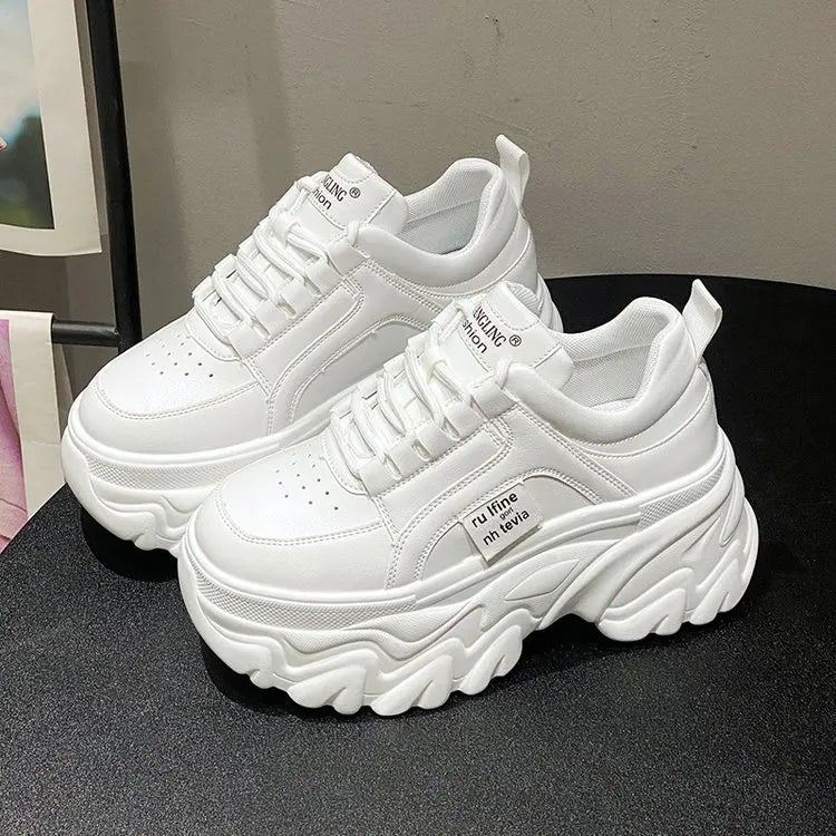 Sapatos femininos tendência branco preto grosso tênis outono inverno fundo grosso pai sapatos de alta qualidade couro do plutônio plataforma tênis novo
