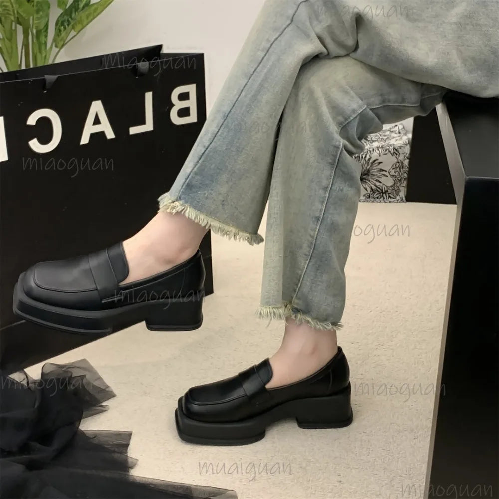 Estilo britânico fundo grosso primavera outono cabeça quadrada retro mocassins sapatos femininos casuais deslizamento na plataforma mocassins senhoras bombas