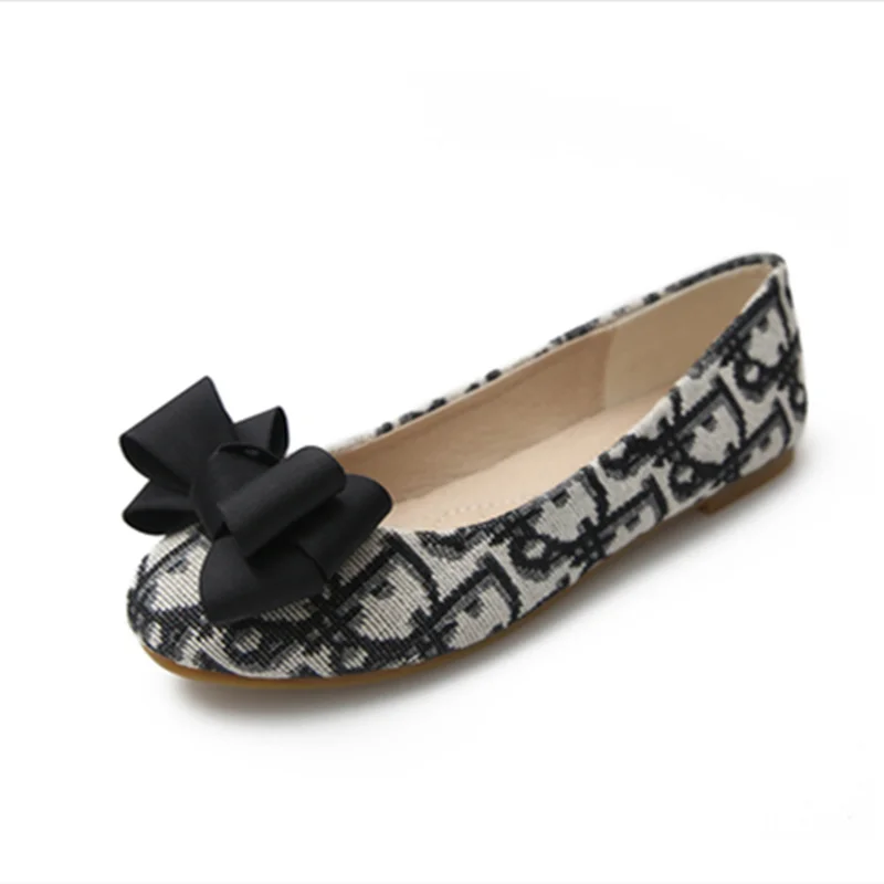 Designer de luxo sapatos baixos de pano para senhoras, toe slip-ons redondos para pé largo 44-32 2023, mocassins pretos, mocassins de balé, recém-chegados