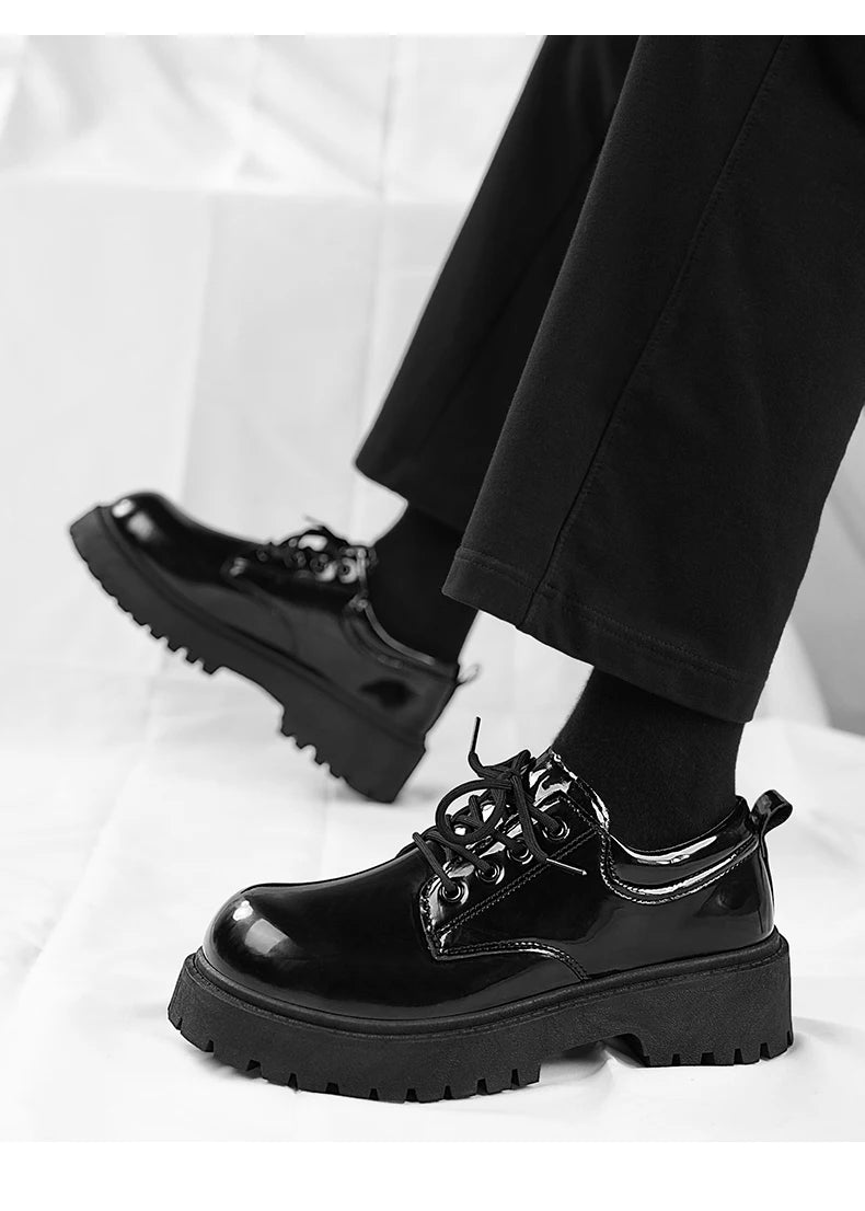 Sapatos de couro casual para casal, sola grossa, antiderrapante, conforto, roupas de trabalho masculinas e femininas, tamanho grande, sapatos com renda, 4ª temporada