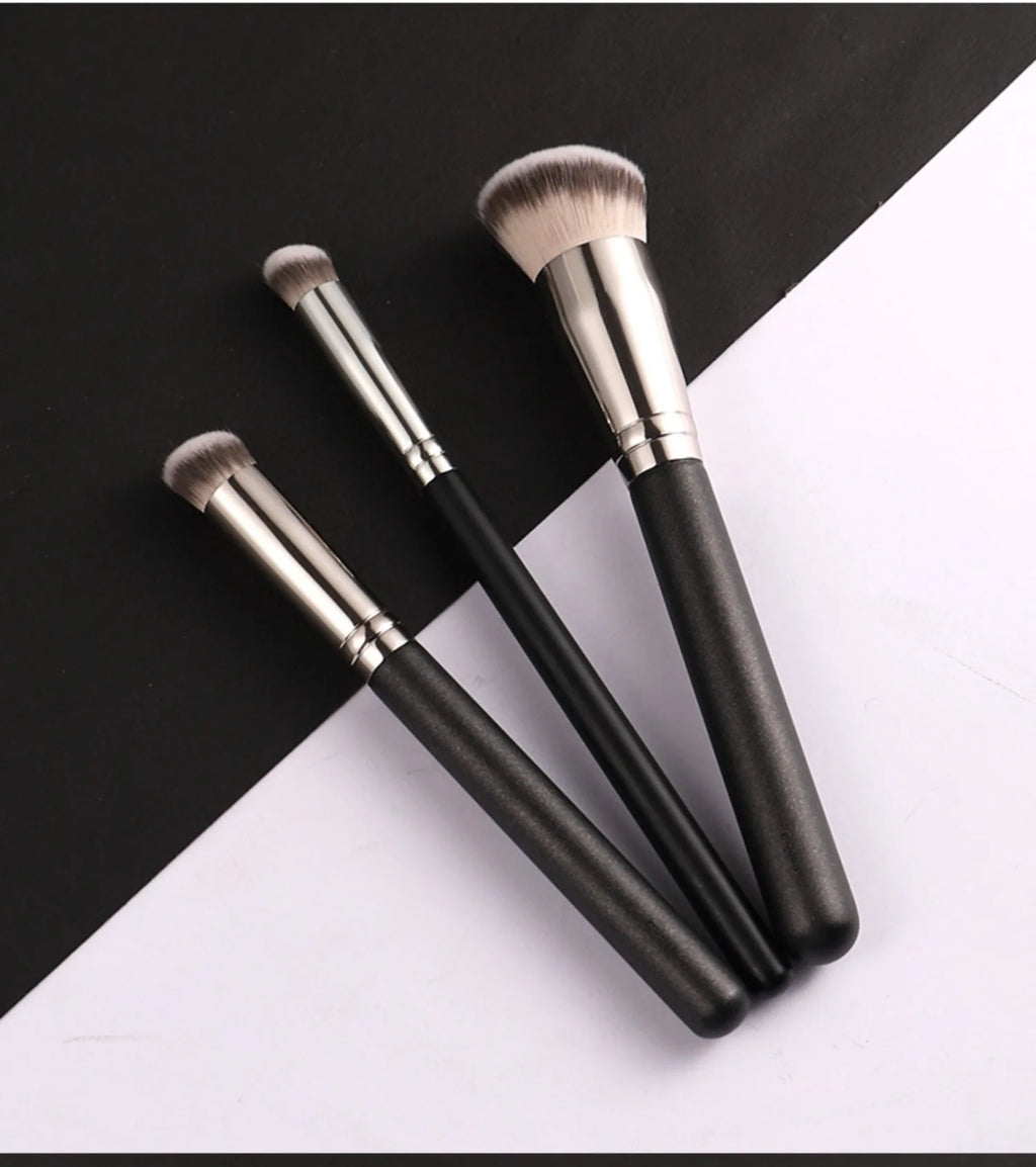 Pincel para Base e Corretivo, Pincéis Premium para Contorno e Blush, Pincel de Maquiagem Denso para Olhos e Rosto, Ideal para Esbater e Alisar