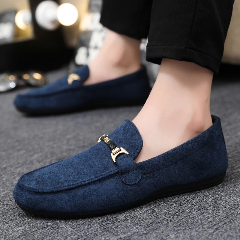 Primavera verão azul camurça mocassins homens deslizamento em mocassins macios respirável apartamentos sapatos de condução sapatos casuais de couro feitos à mão
