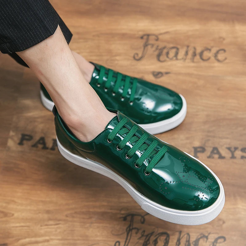 Sapatos casuais de couro envernizado, tênis com renda, sola verde, sapatos de couro designer de alta qualidade, primavera e outono